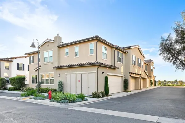 $729,000 | 1118 Delpy View, Vista, CA 92084