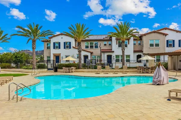 $729,000 | 1118 Delpy View, Vista, CA 92084