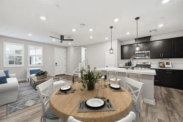 $729,000 | 1118 Delpy View, Vista, CA 92084