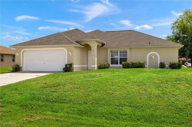 $2,165 | 3919 Southwest 14th Avenue, Cape Coral, FL 33914