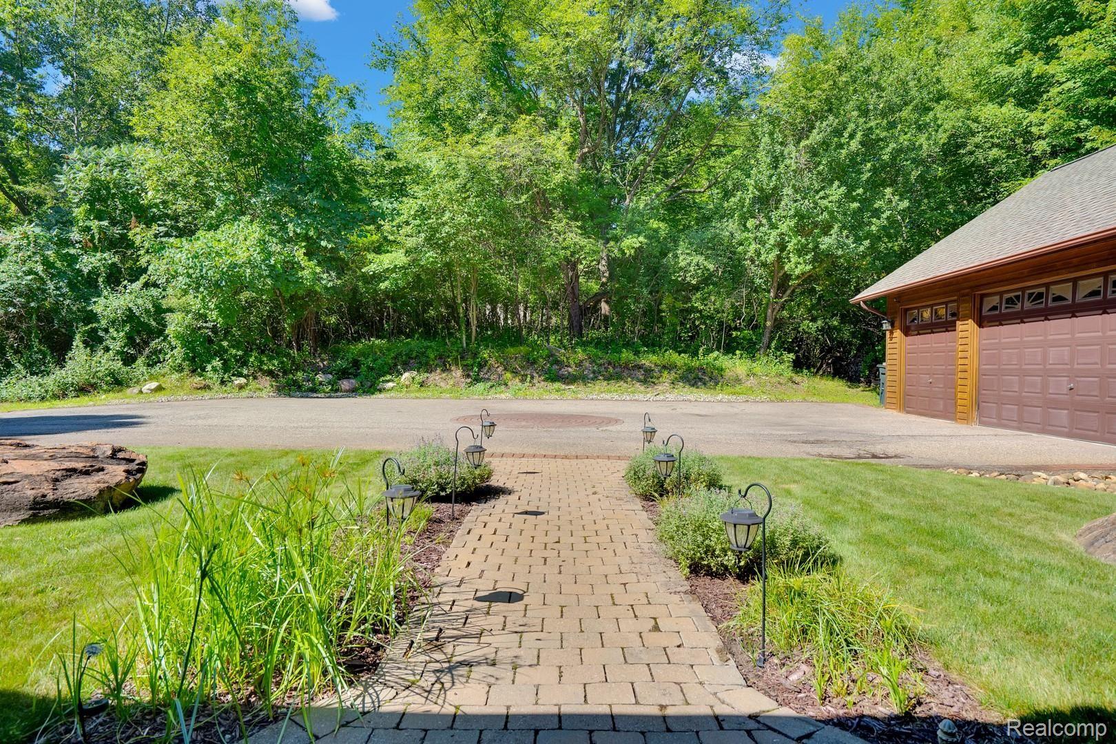9229 Michigamme Road Clarkston, MI 48348 - Photo 10 of 39 C83C3651-D866-49B3-830E-78FE554CD432.jpeg