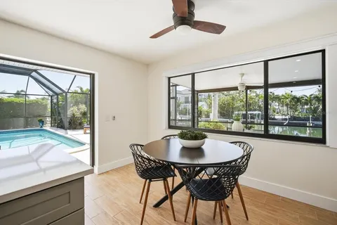 $1,735,000 | 608 Gladstone Lane, Holmes Beach, FL 34217