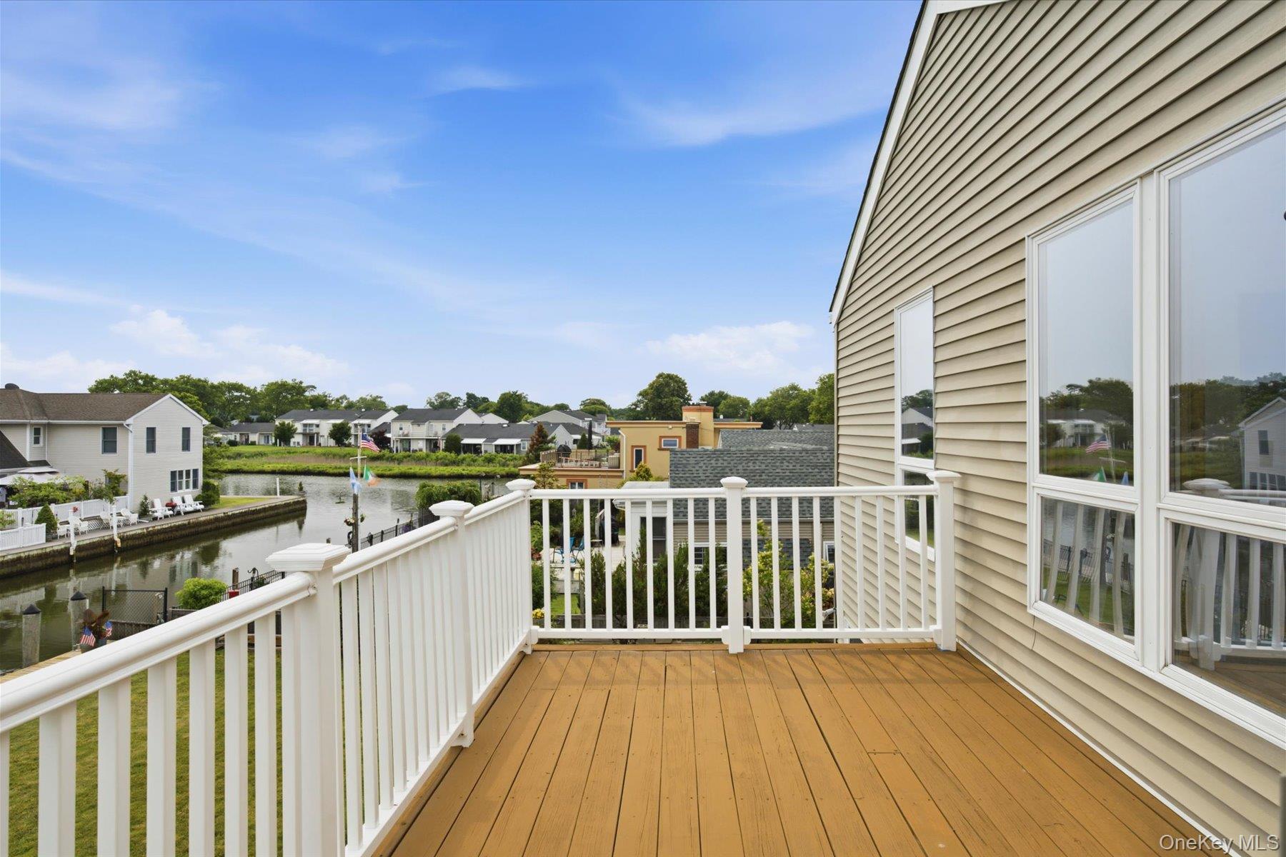 20 Barry Road Amityville, NY 11701 - Photo 28 of 49