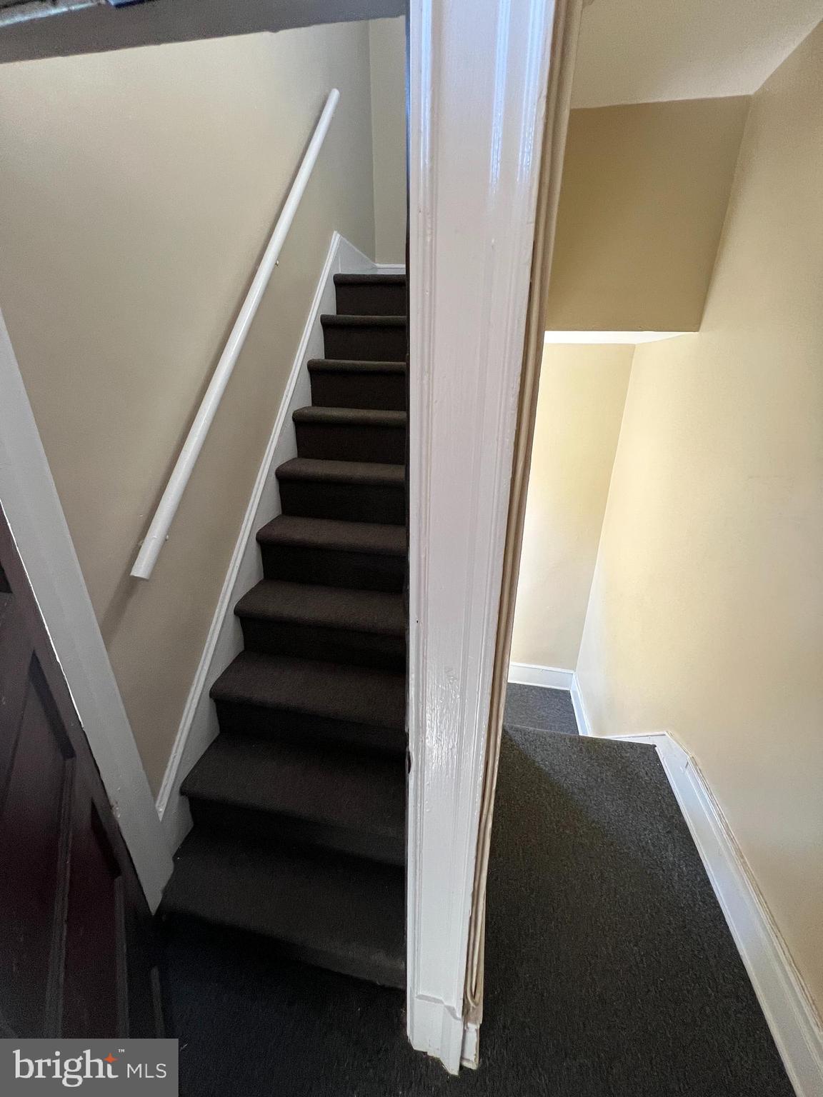 1050 Stuyvesant Avenue Trenton, NJ 08618 - Photo 2 of 11 a view of entryway