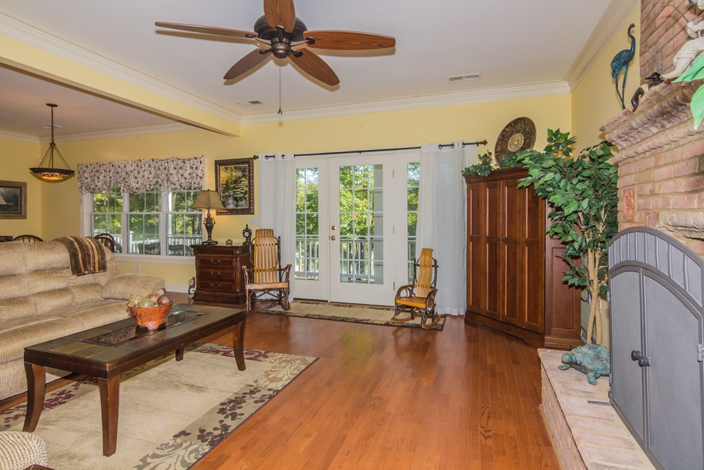 357 Legend Court Santee, SC 29142 - Photo 6 of 43