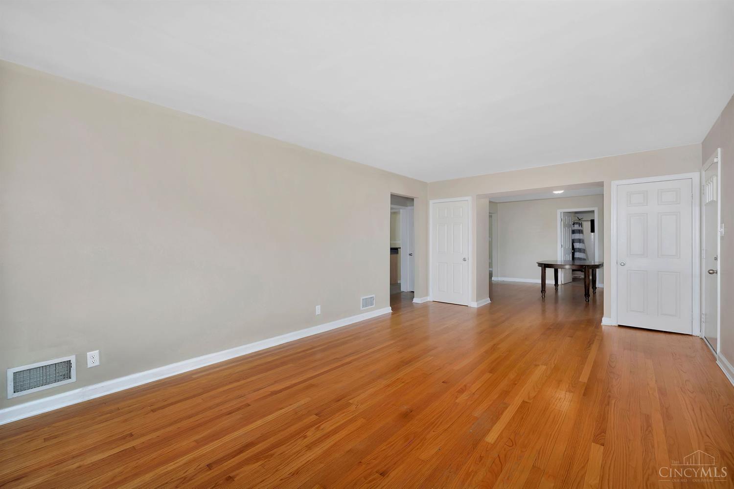 3796 Blue Rock Road Cincinnati, OH 45247 - Photo 6 of 44