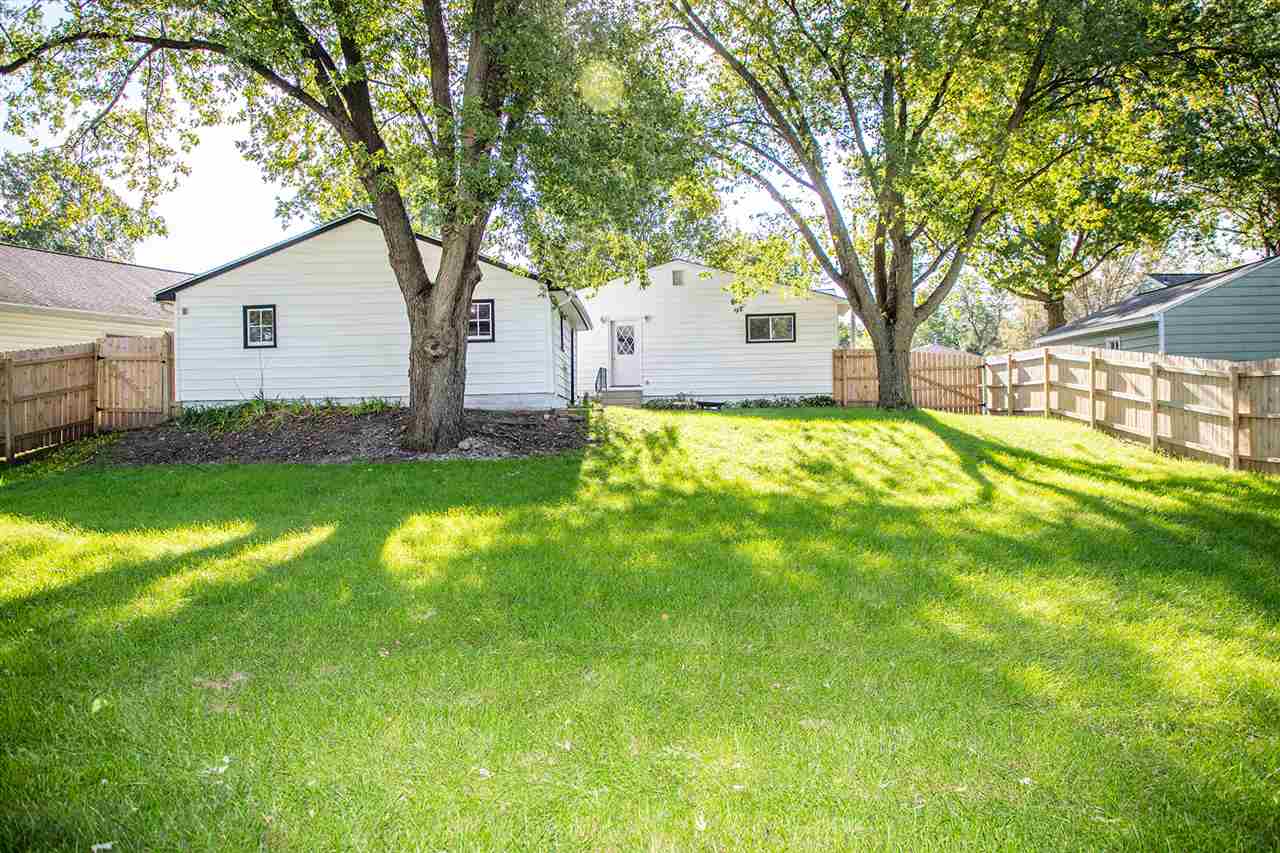 463 2nd Street Hudson, IA 50643 - Photo 3 of 20 Gallery Image 3