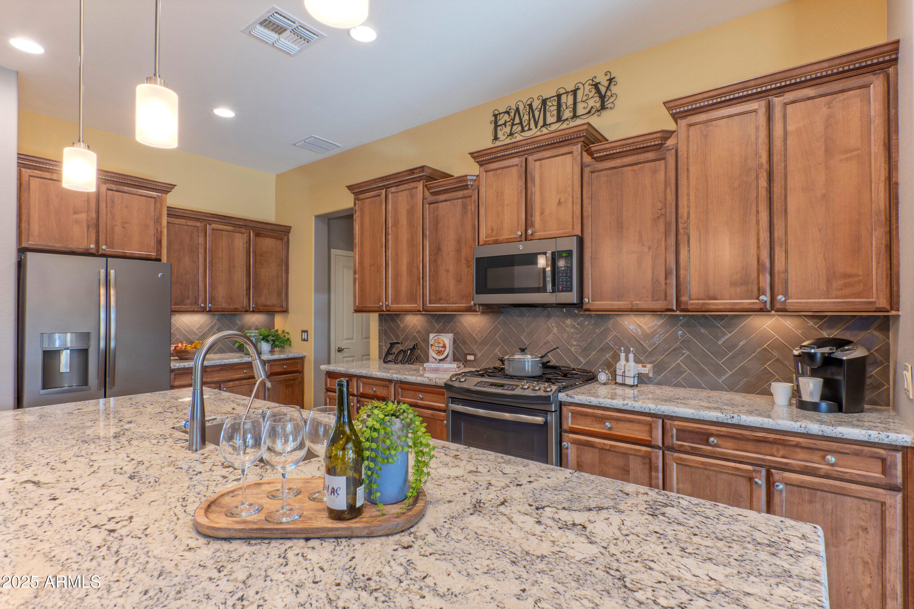 16909 West Granada Road Goodyear, AZ 85395 - Photo 8 of 22 Kitchen