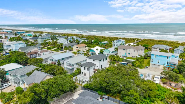 a view of house with yard