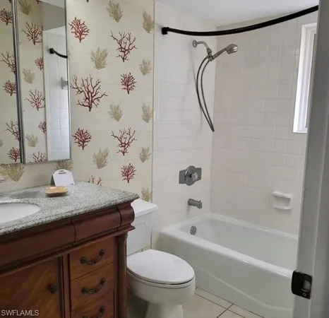 $2,995 | 240 Palm River Boulevard, Unit C102, Naples, FL 34110