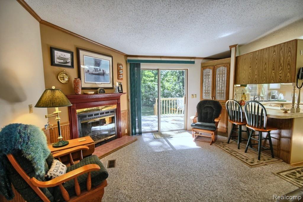 21441 Merriman Road New Boston, MI 48164 - Photo 6 of 28 Great_Room_2nd_View.jpg