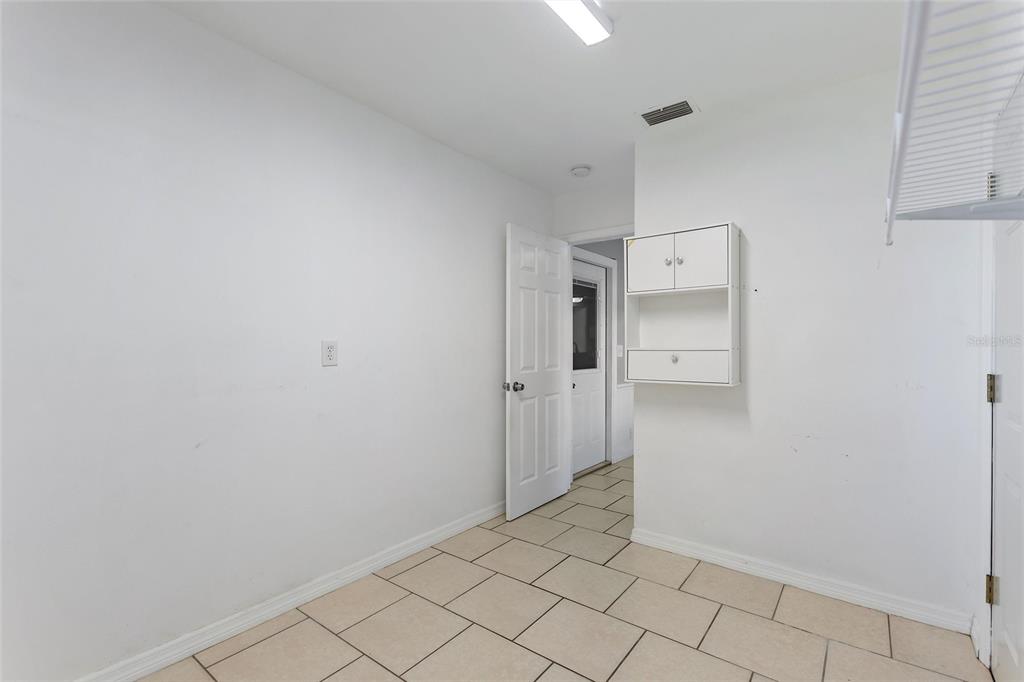 130 Audubon Road Winter Haven, FL 33884 - Photo 33 of 46 a view of an empty room