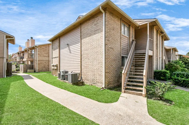 $76,000 | 1505 Ward Road, Unit 182, Baytown, TX 77520