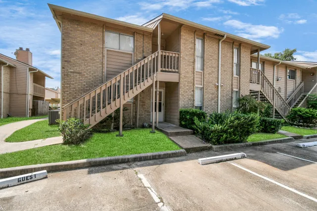 $76,000 | 1505 Ward Road, Unit 182, Baytown, TX 77520