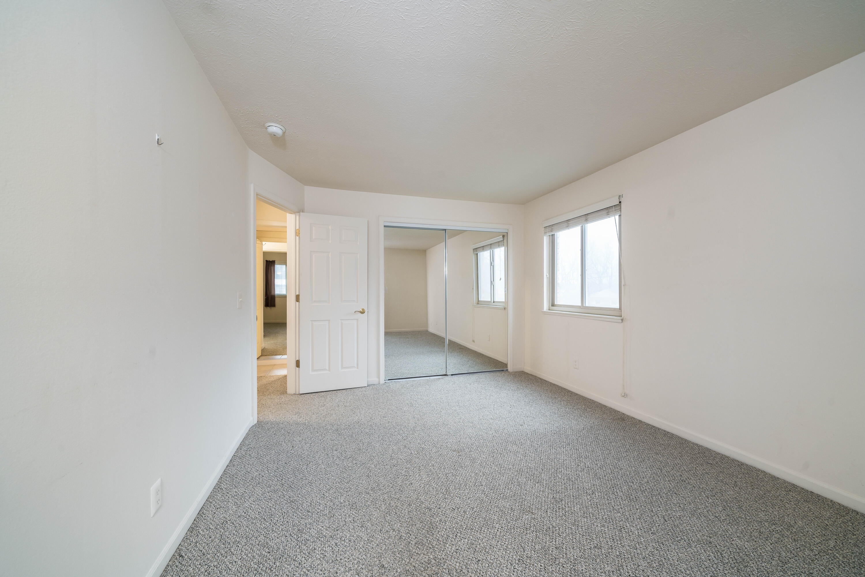 748 West Kilgore Road Kalamazoo, MI 49008 - Photo 14 of 14 748_Kilgore_Unit208_12