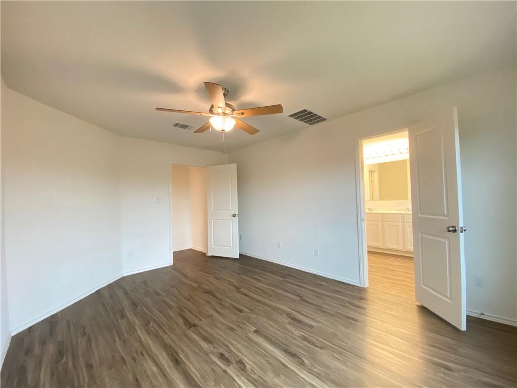 529 Greatest Gift Way Jarrell, TX 76537 - Photo 14 of 22