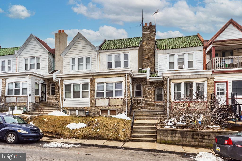 274 Avon Road Upper Darby, PA 19082 - Photo 1 of 24
