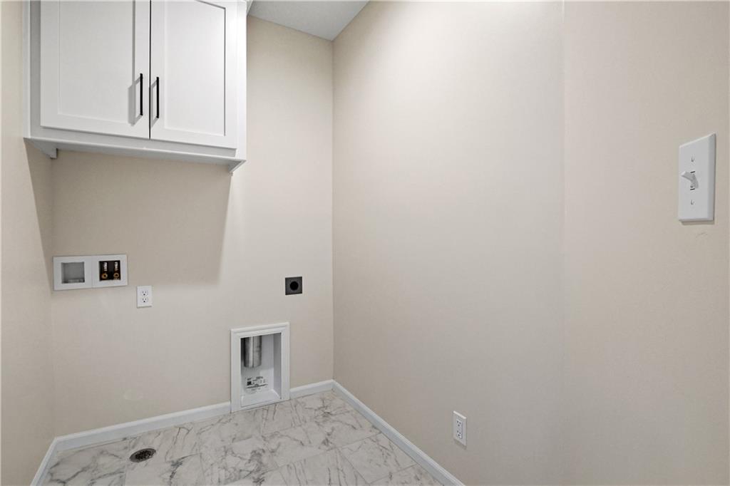 25345 West 148th Street Olathe, KS 66061 - Photo 23 of 36