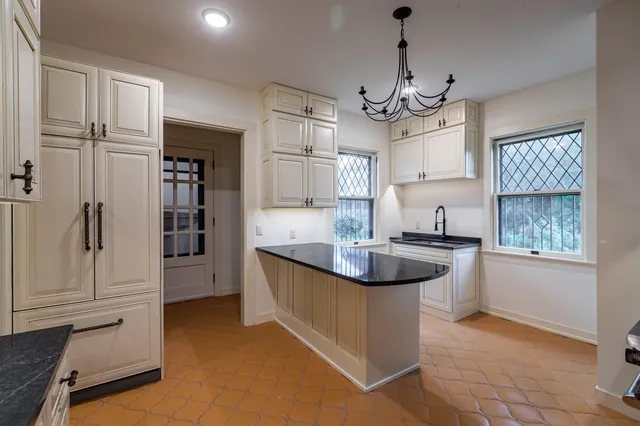 $614,900 | 1414 Main Street, La Crosse, WI 54601