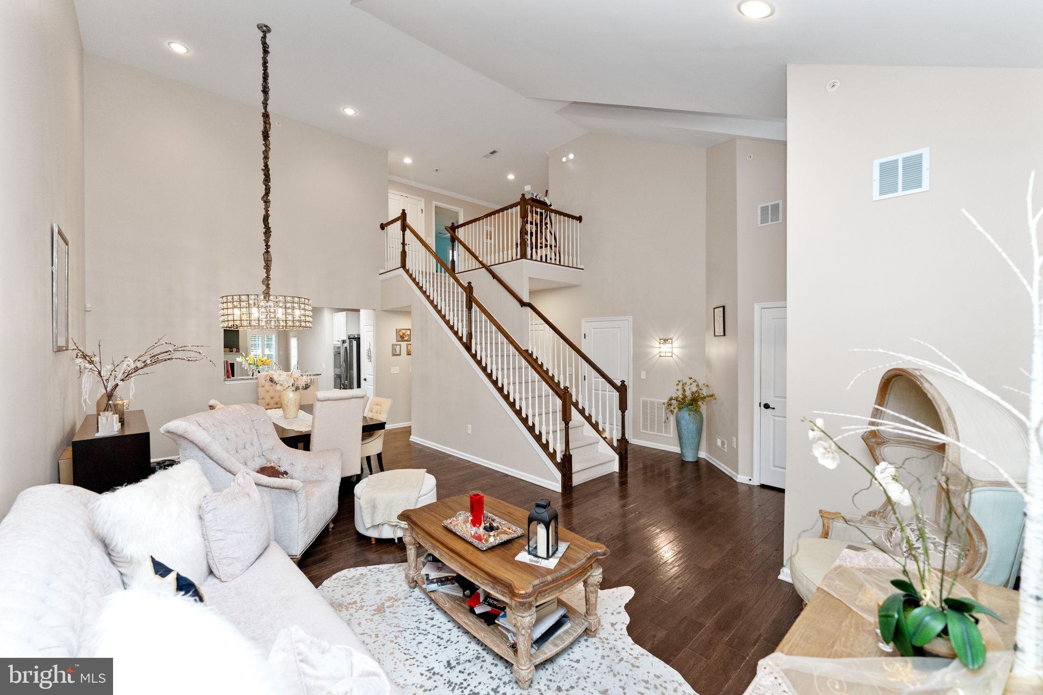 870 Reynards Run Blue Bell, PA 19422 - Photo 5 of 30 a living room with furniture