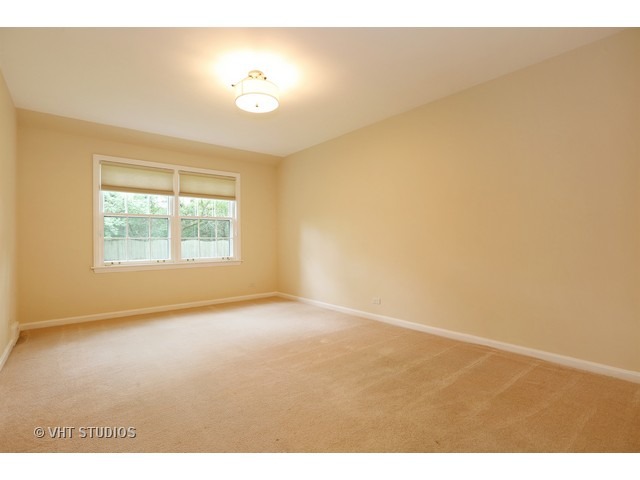 1165 Woodview Road Burr Ridge, IL 60527 - Photo 15 of 24