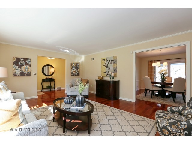 1165 Woodview Road Burr Ridge, IL 60527 - Photo 5 of 24