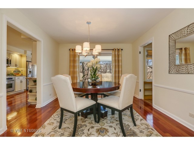 1165 Woodview Road Burr Ridge, IL 60527 - Photo 9 of 24