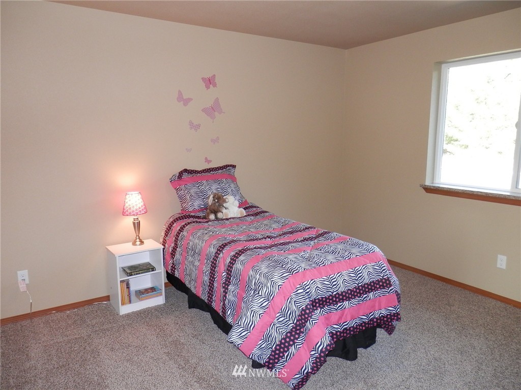 6210 192nd Lane Southwest Rochester, WA 98579 - Photo 18 of 23