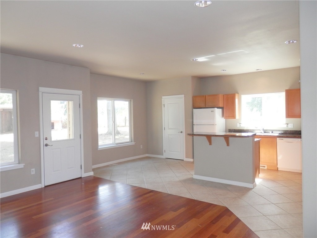 6210 192nd Lane Southwest Rochester, WA 98579 - Photo 3 of 23