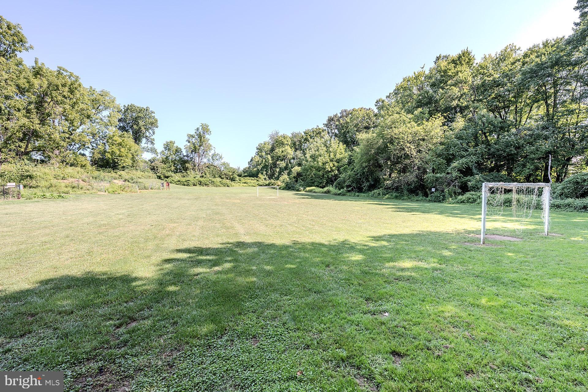 10176 Oakton Terrace Road, Unit 10176 Oakton, VA 22124 - Photo 29 of 35