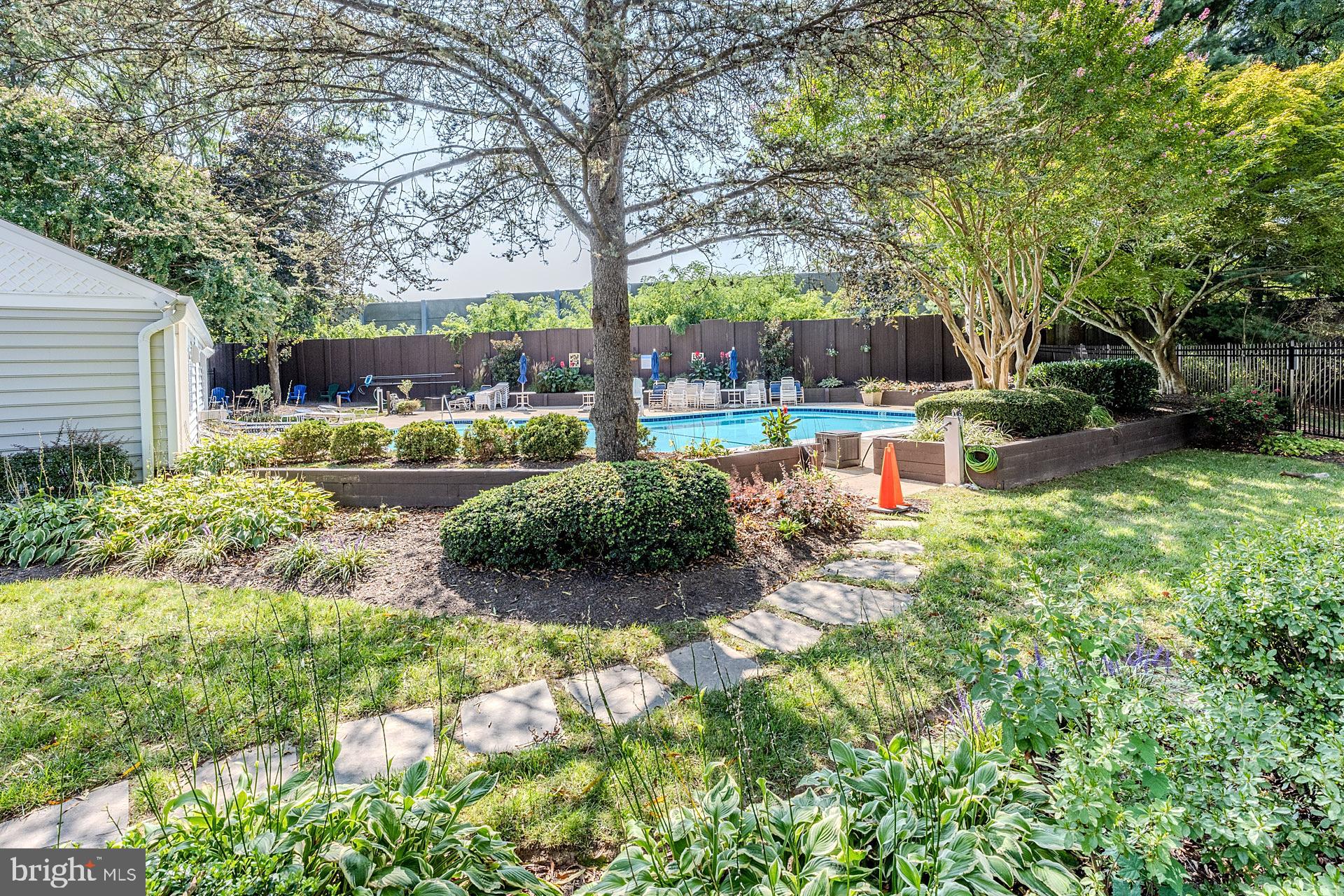 10176 Oakton Terrace Road, Unit 10176 Oakton, VA 22124 - Photo 34 of 35