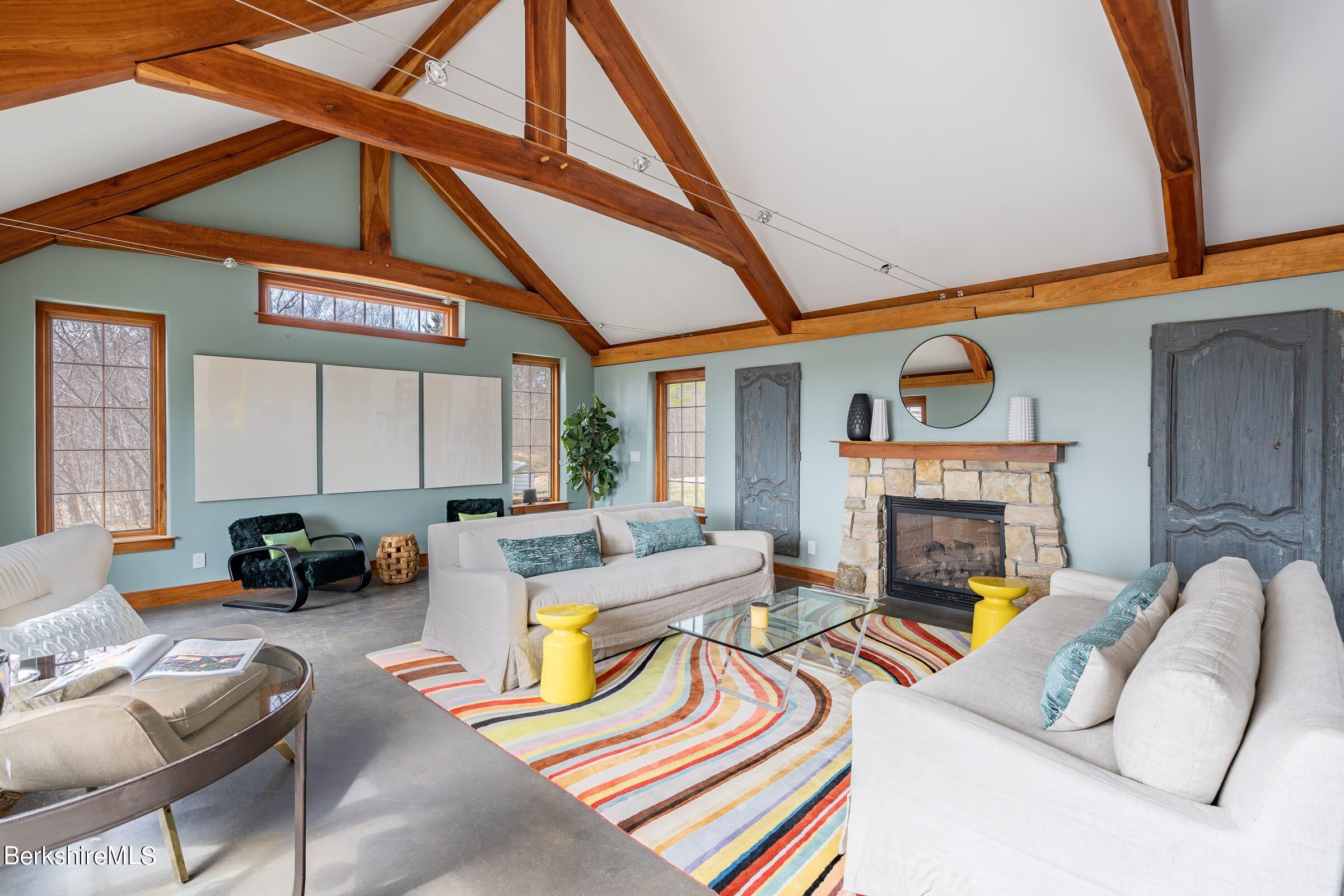 333 Leonhardt Road Becket, MA 01223 - Photo 15 of 58 15 living area 5