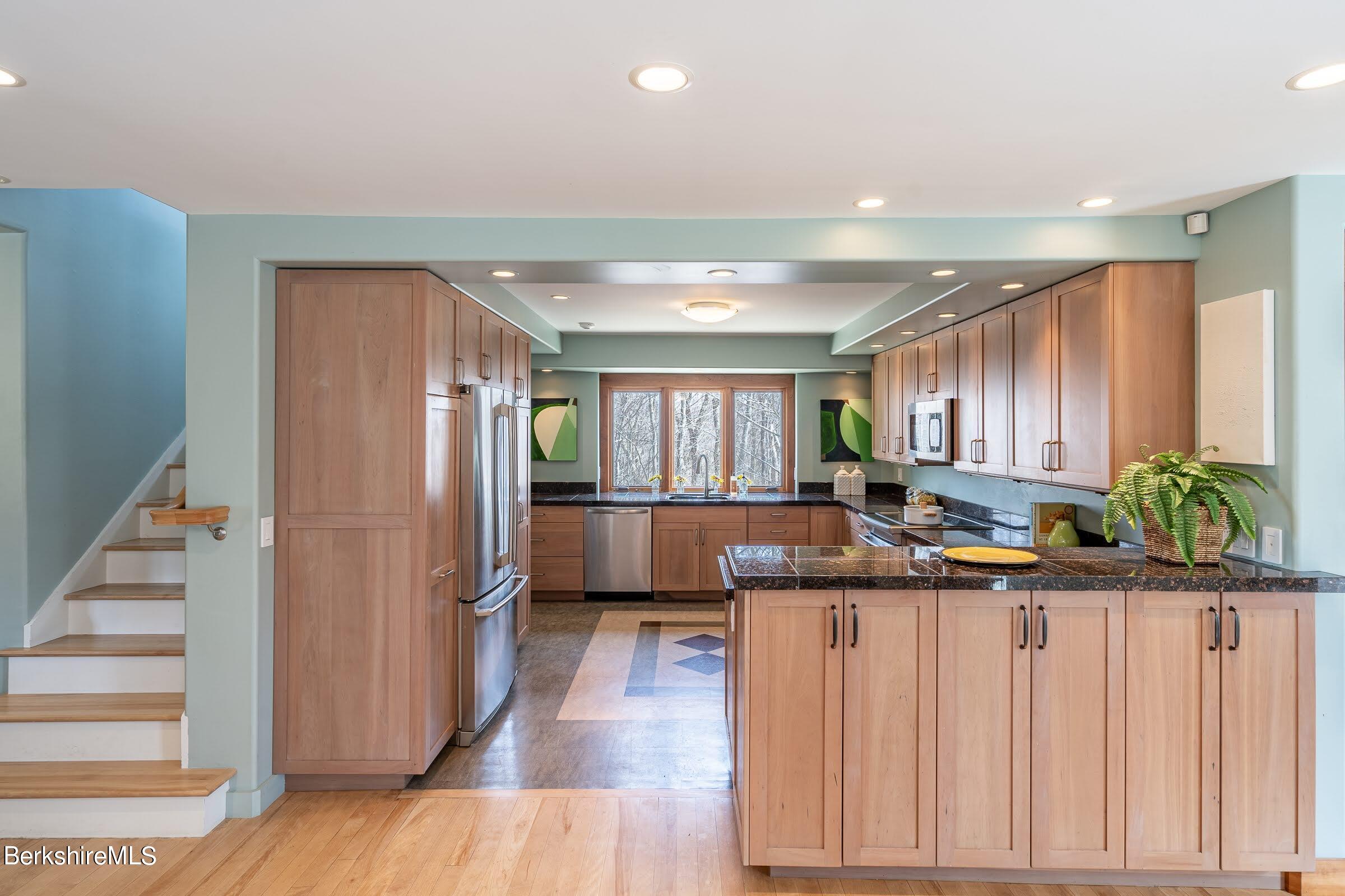 333 Leonhardt Road Becket, MA 01223 - Photo 27 of 58 27 kitchen 6