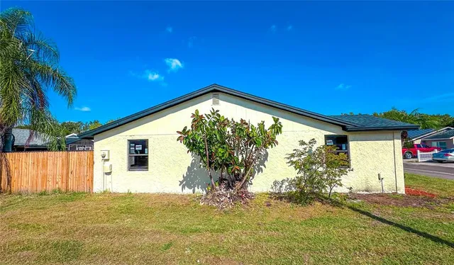$410,000 | 8902 Wing Tip Court, Tampa, FL 33634