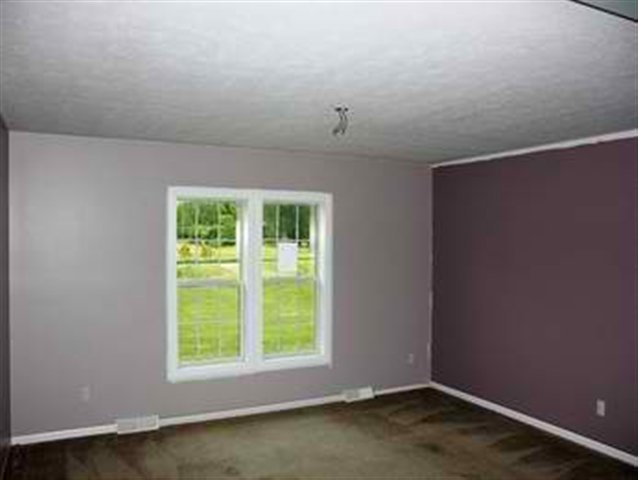 8900 South State Road Bancroft, MI 48414 - Photo 6 of 8 31107373-5.JPG
