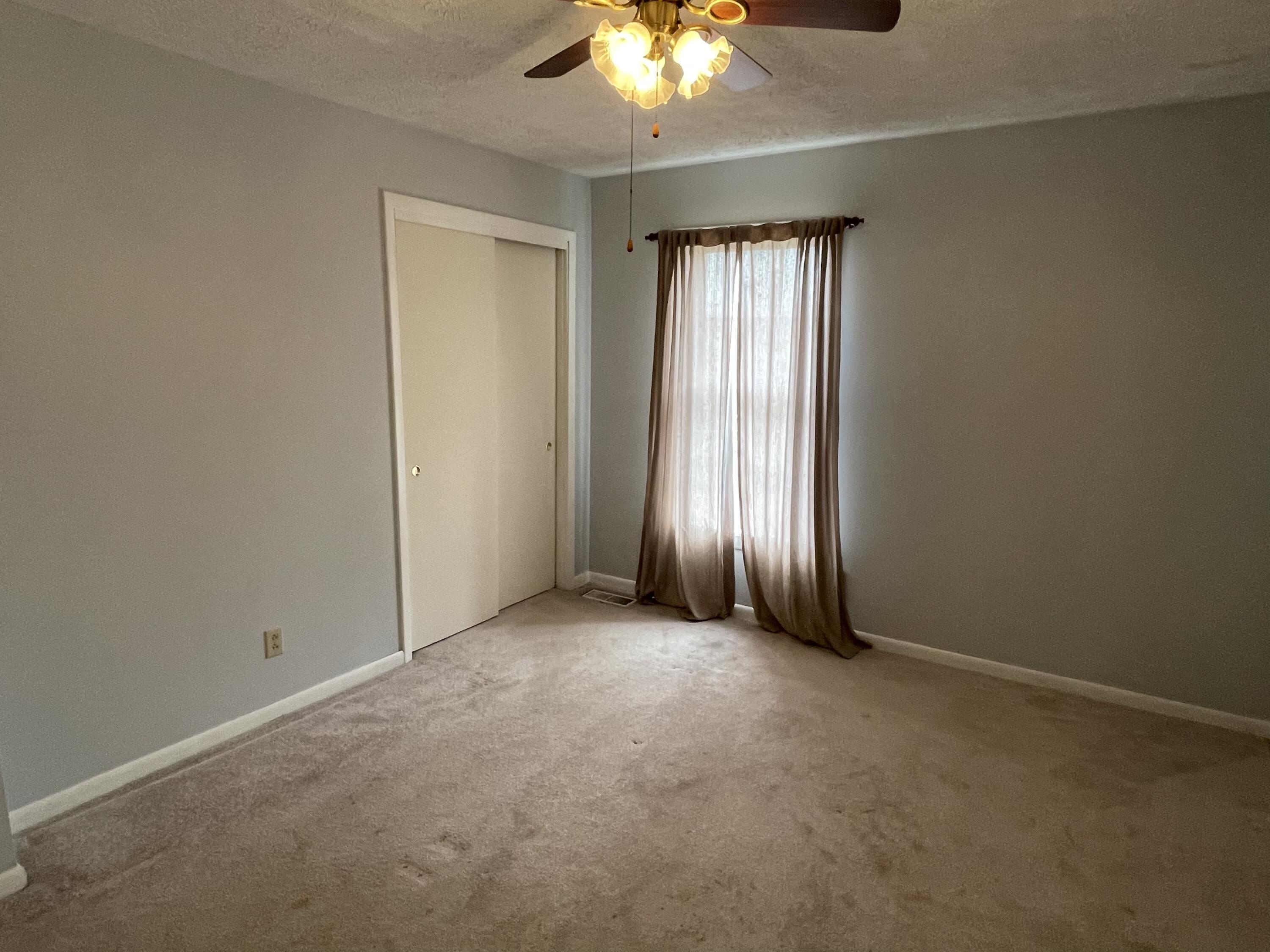 14717 Morehead Road Wallingford, KY 41093 - Photo 15 of 33 E51F26B3-1972-4EF0-929F-CB436DD8EEC0