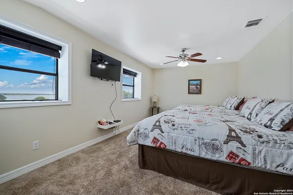 $395,000 | 100 Breesport Drive, Sandia, TX 78383