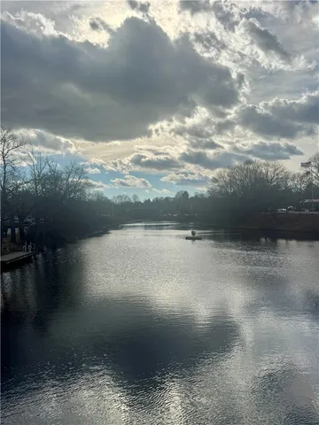 $2,450 | 55 Pine Hill Road, South Kingstown, RI 02879