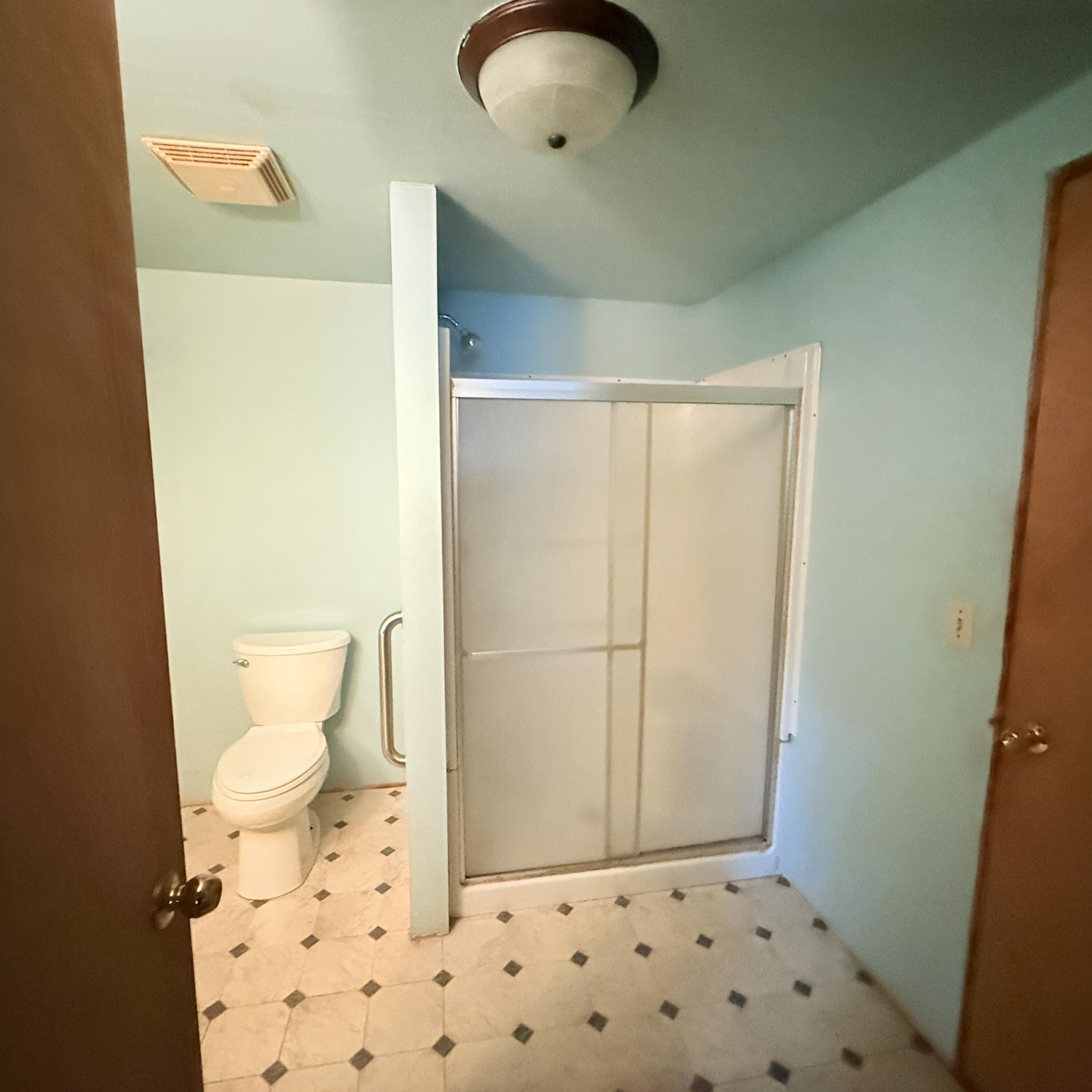 411 North Higbee Street Reed City, MI 49677 - Photo 12 of 16 IMG_1336