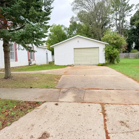 $120,000 | 411 North Higbee Street, Reed City, MI 49677