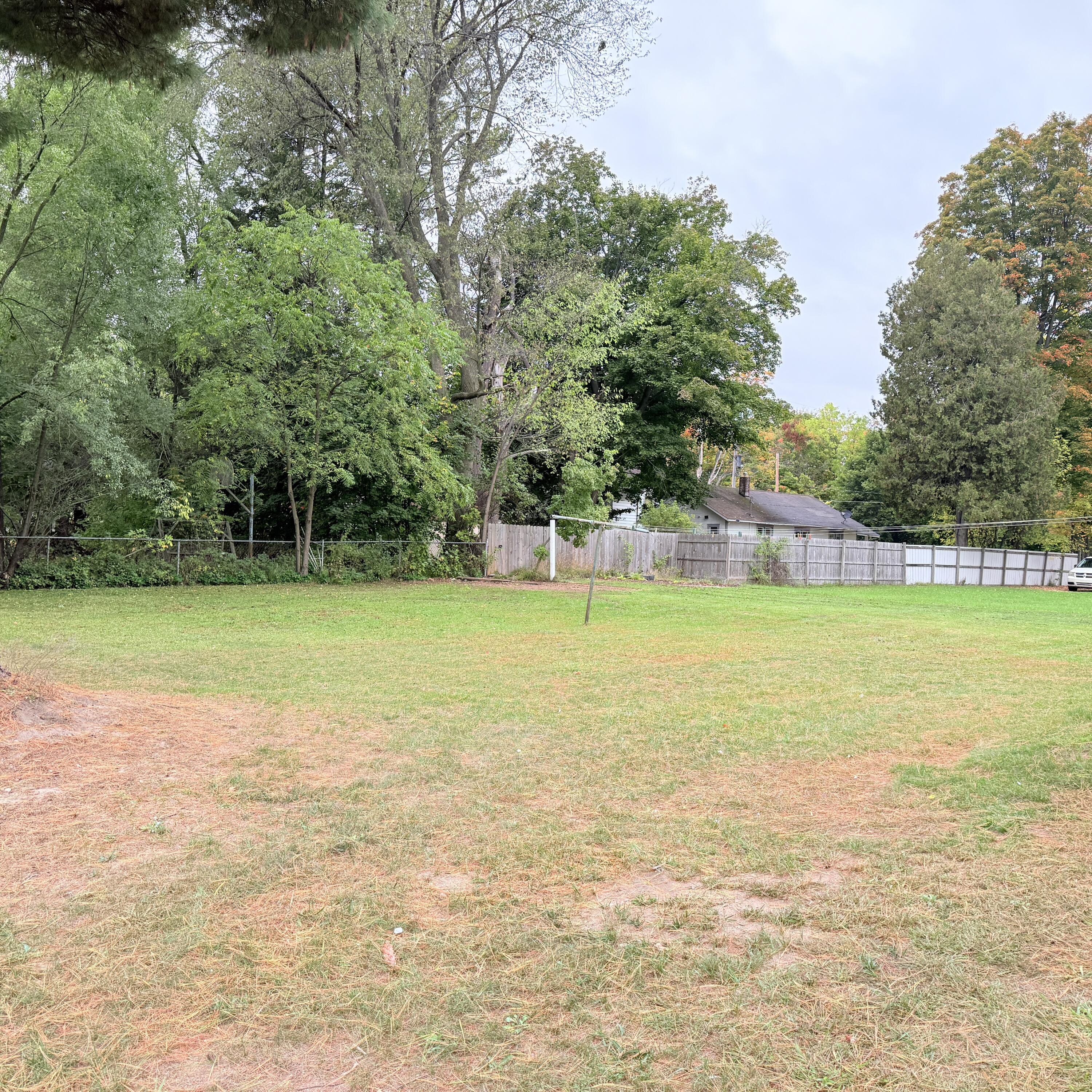 411 North Higbee Street Reed City, MI 49677 - Photo 16 of 16 IMG_1341