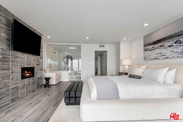 $674,000 | 20460 Pacific Coast Highway, Malibu, CA 90265