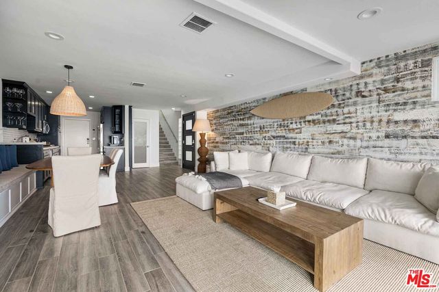 $674,000 | 20460 Pacific Coast Highway, Malibu, CA 90265