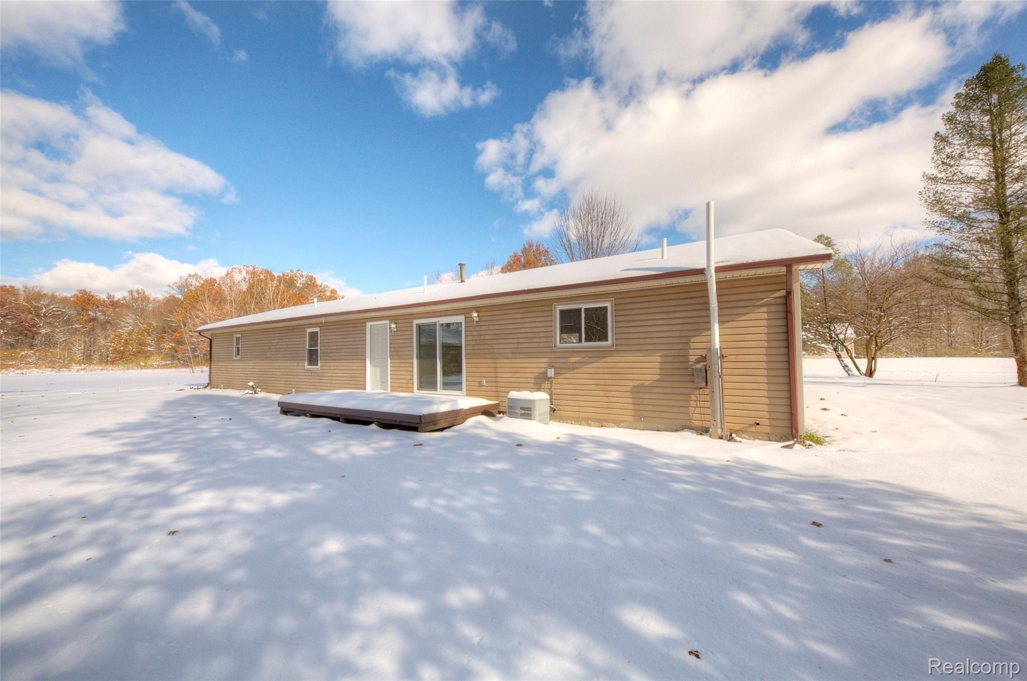 40054 Willis Road Belleville, MI 48111 - Photo 45 of 47 930A2853_4_5.jpg