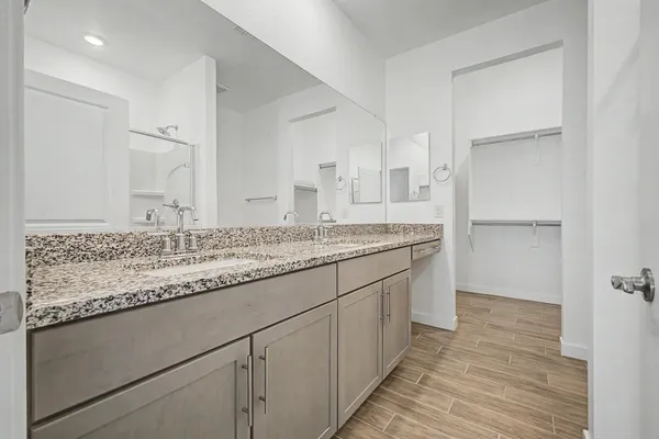 $2,250 | 8232 East University Drive, Unit 105, Mesa, AZ 85207