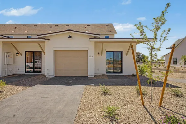 $2,250 | 8232 East University Drive, Unit 105, Mesa, AZ 85207
