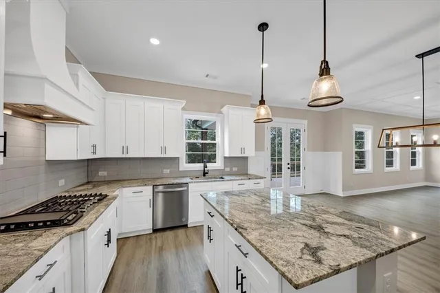 $749,900 | 359 Oxford Road, Ball Ground, GA 30107