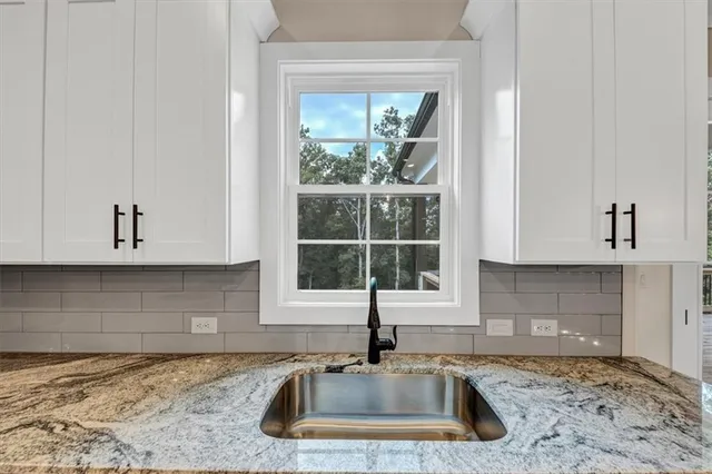 $749,900 | 359 Oxford Road, Ball Ground, GA 30107