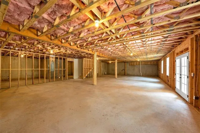 $749,900 | 359 Oxford Road, Ball Ground, GA 30107