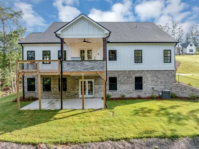 $749,900 | 359 Oxford Road, Ball Ground, GA 30107